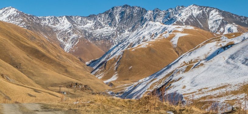 Абайтикау, Закинское ущелье